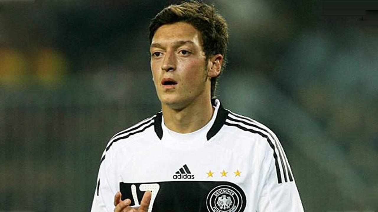 Germany_Mesut_Ozil